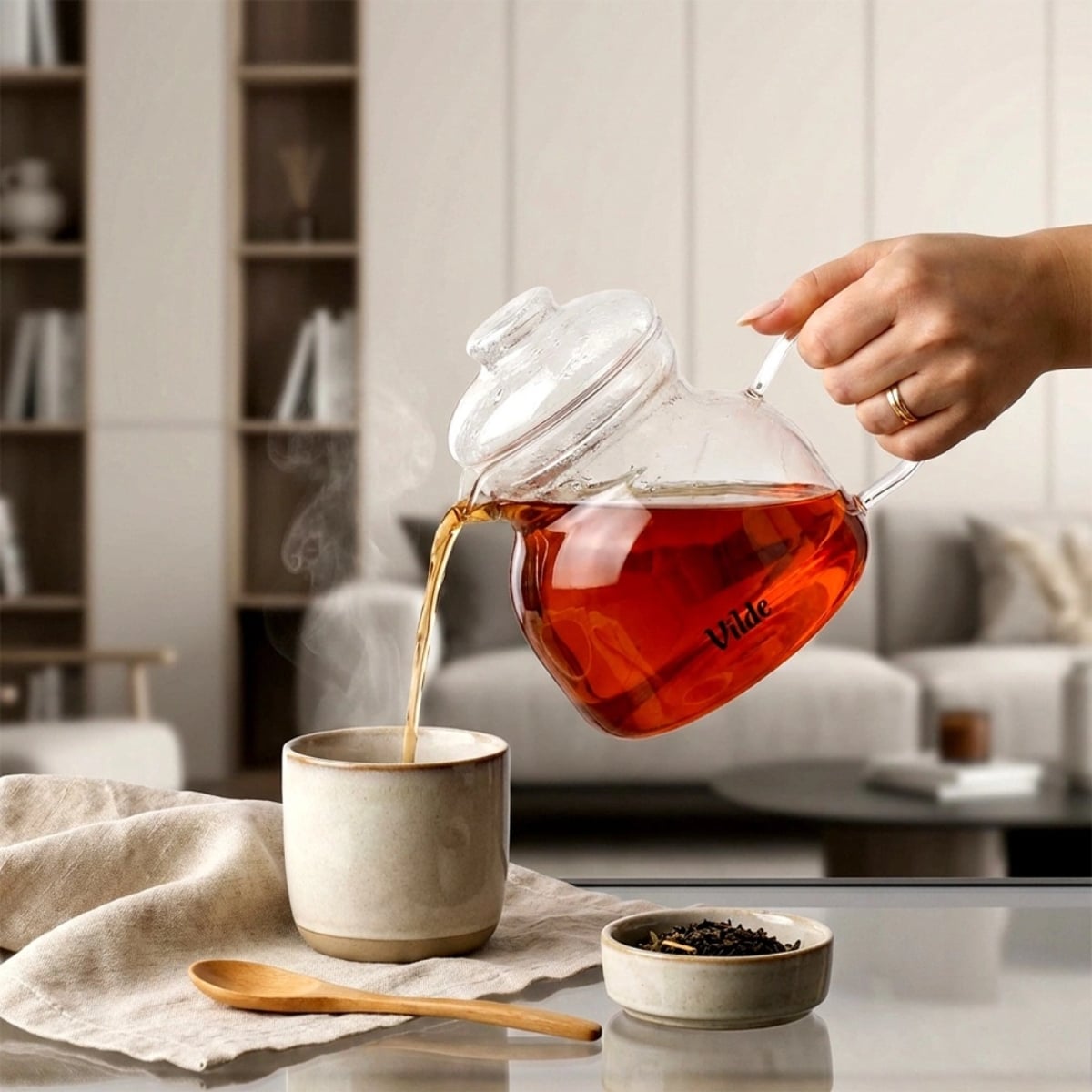 Dzbanek z zaparzaczem do herbaty i naparów ziołowych z pokrywką 1500 ml Vilde