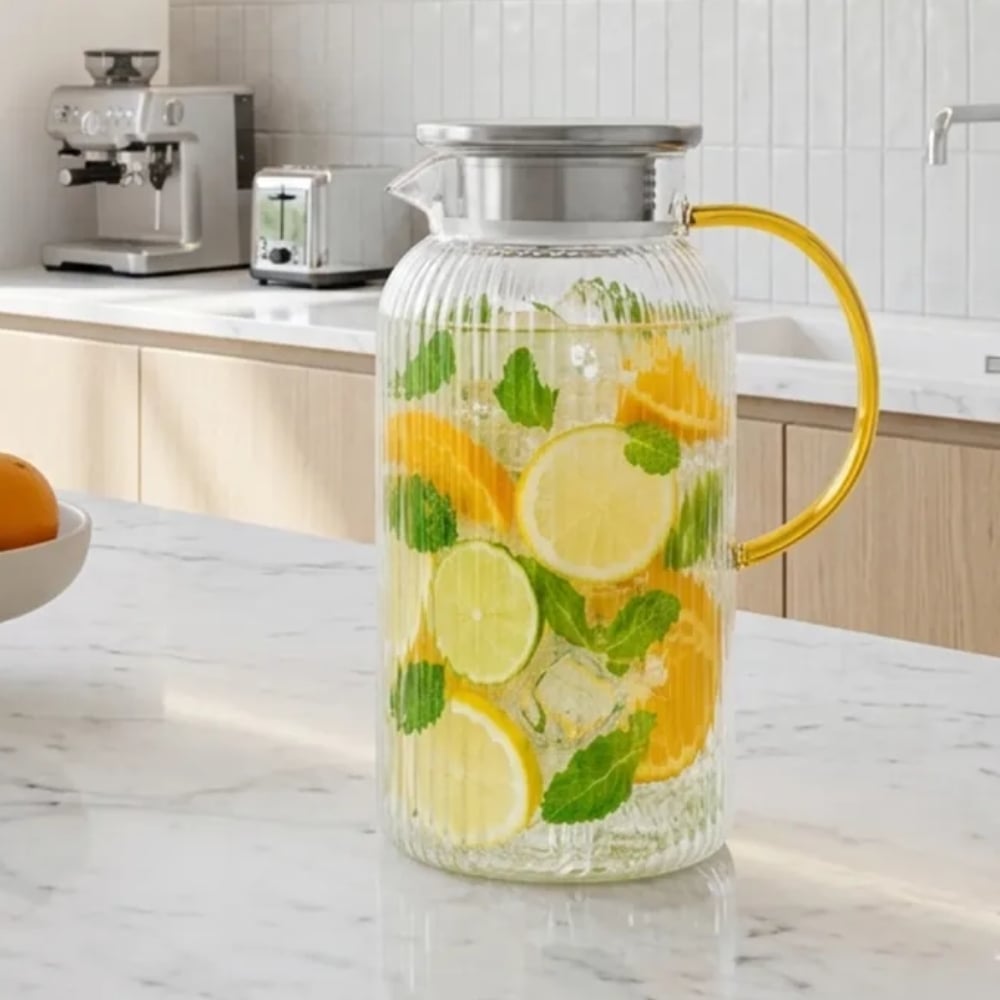 Dzbanek szklany 1800 ml z pokrywką i sitkiem ryflowany uniwersalny do lemoniady soku i kompotu Tragar