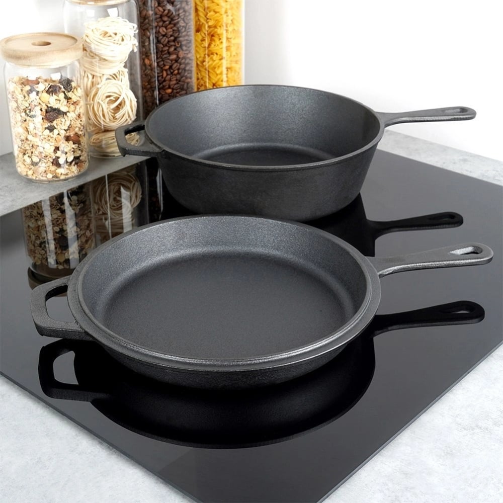 Zestaw żeliwny garnek 3.5L z patelnia 24cm z linii CAST LINE indukcje gaz ognisko Vilde