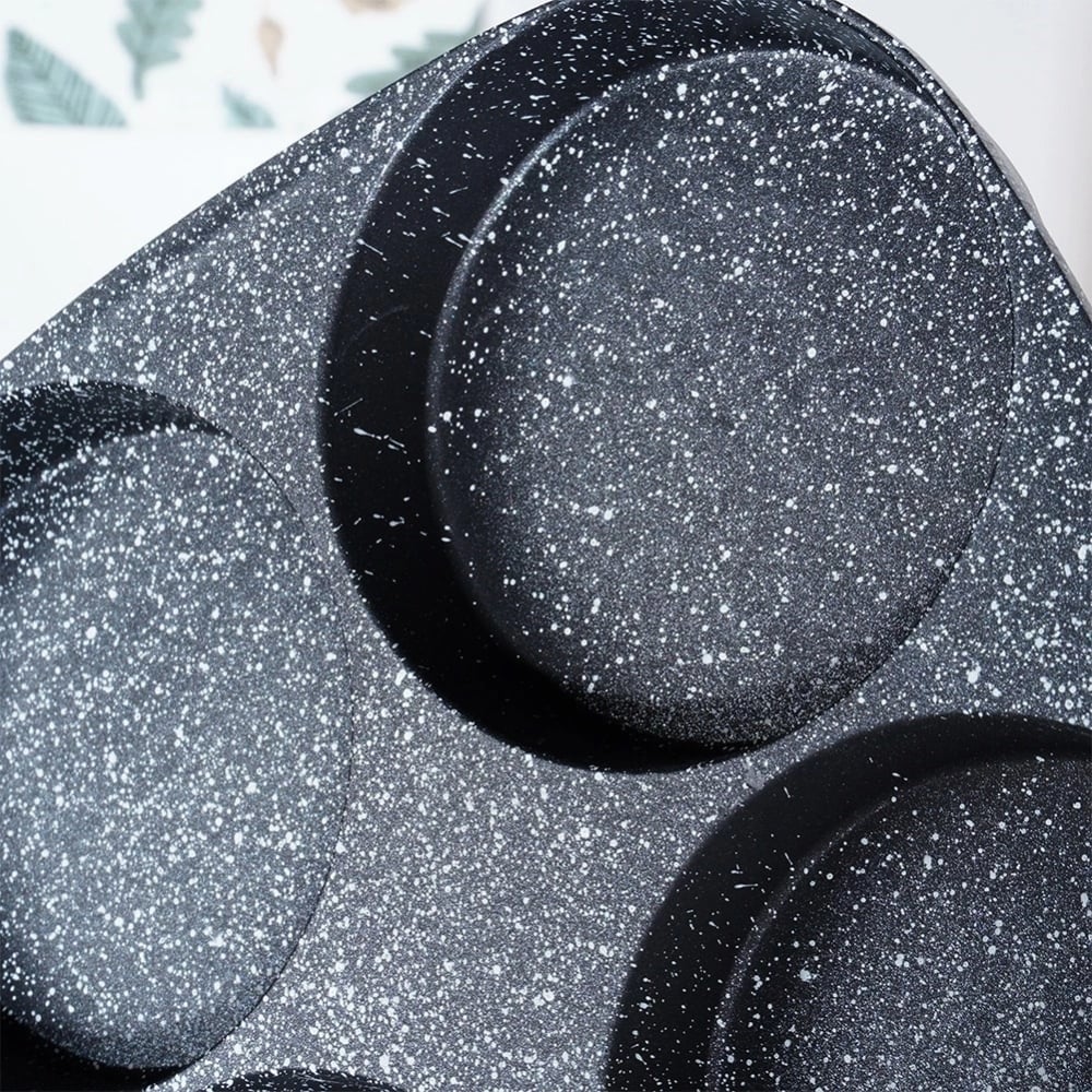 Patelnia granitowa do jajek i pancake 4 otwory BLACK LINE 19x19 cm Vilde