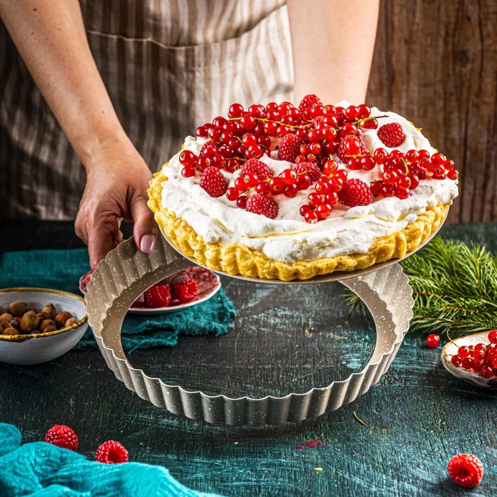 Blacha prostokątna forma beżowa do pieczenia 36,5x24x6 cm z stali węglowej i powłoki nieprzywierającej Kinghoff