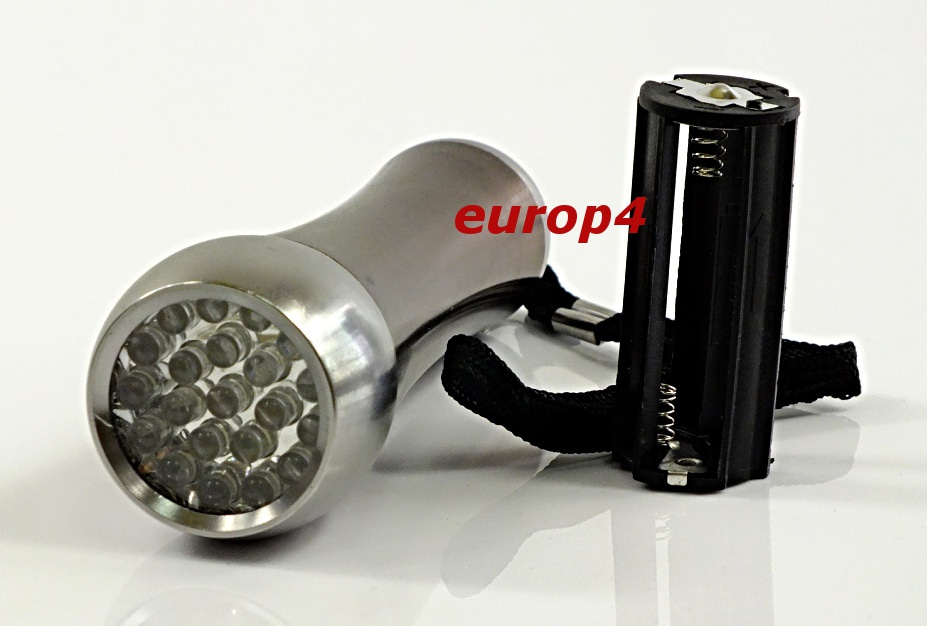Latarka Tiross TS 1175 + szperacz aluminiowa latarki 21xLED